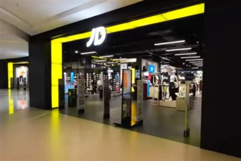 jd sports sell fake shoes|jd sports clearance website.